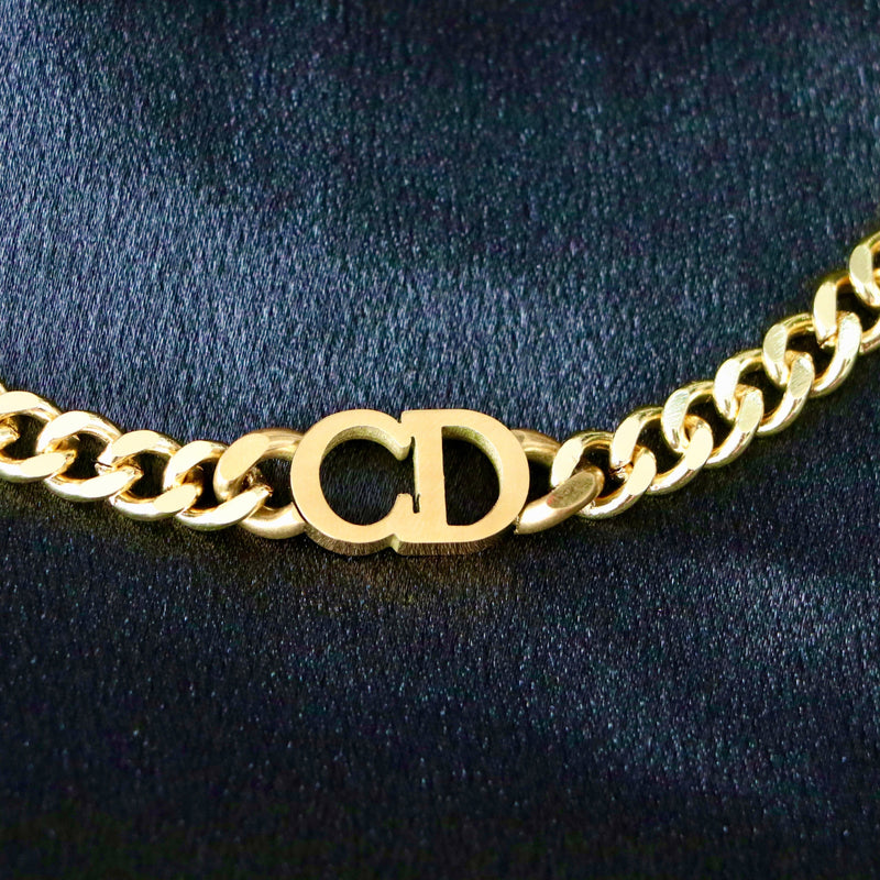 Christian Dior - Excellent - Danseuse Étoile Choker - Gold CD Necklace -  BougieHabit